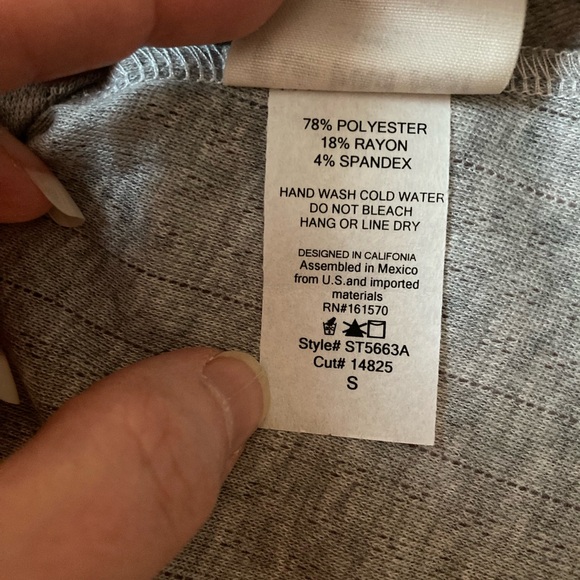 Boho Style LS top from Three Bird Nest - Size Small - NWT - Picture 3 of 16